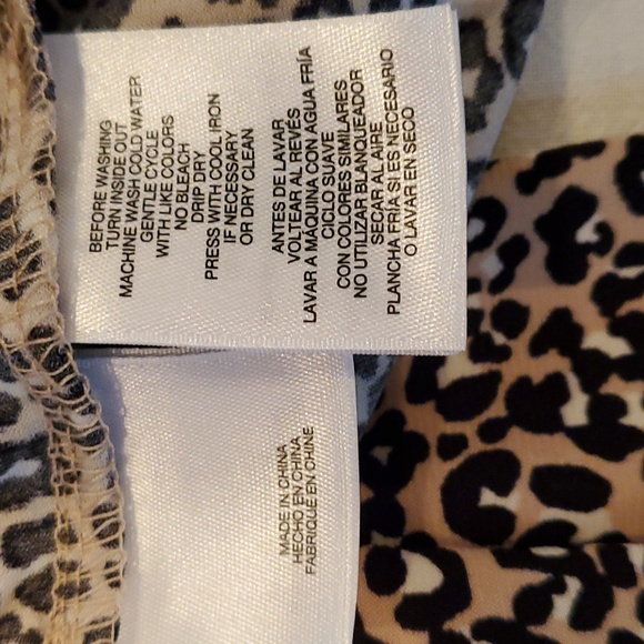 Anne Klein Button Up Leopard Blouse - Picture 7 of 8